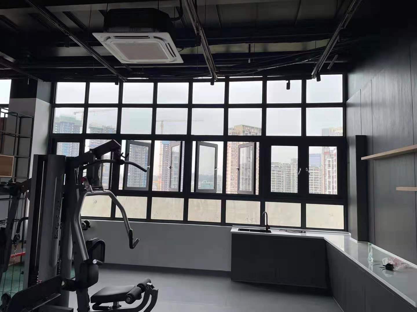 健身房落地玻璃贴膜